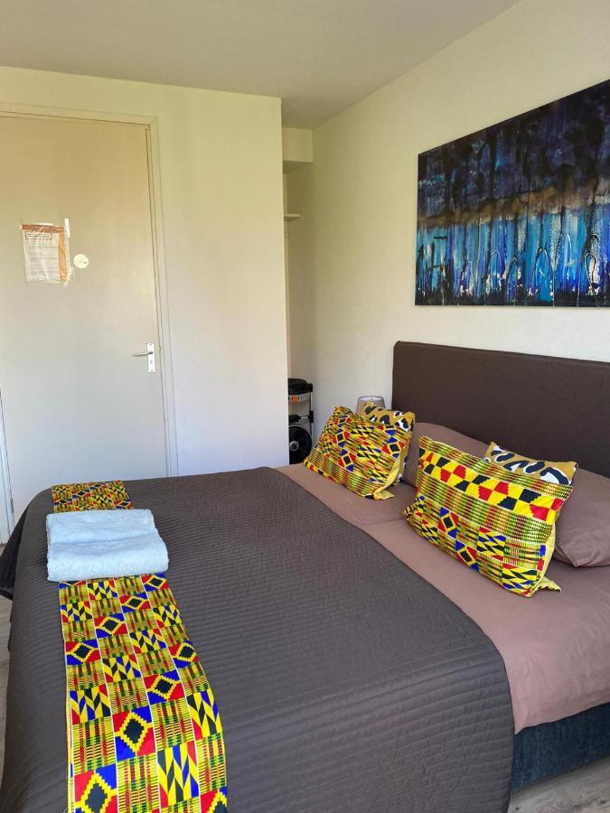 Huis Van Steen Lelystad Bagian luar foto