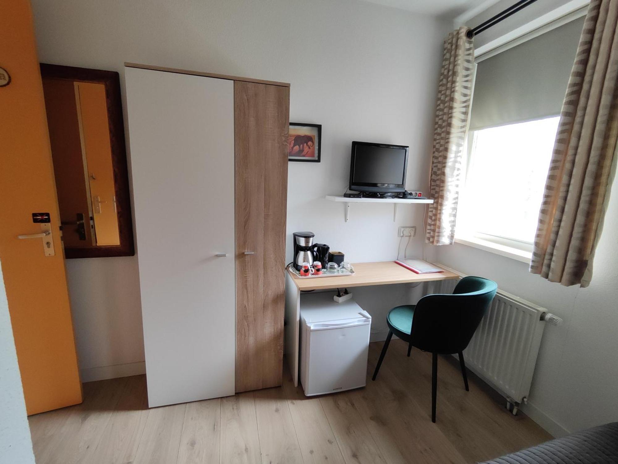 Huis Van Steen Lelystad Bagian luar foto
